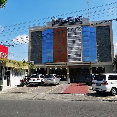 Dom Hotel Jogja Ngaglik Esterno foto