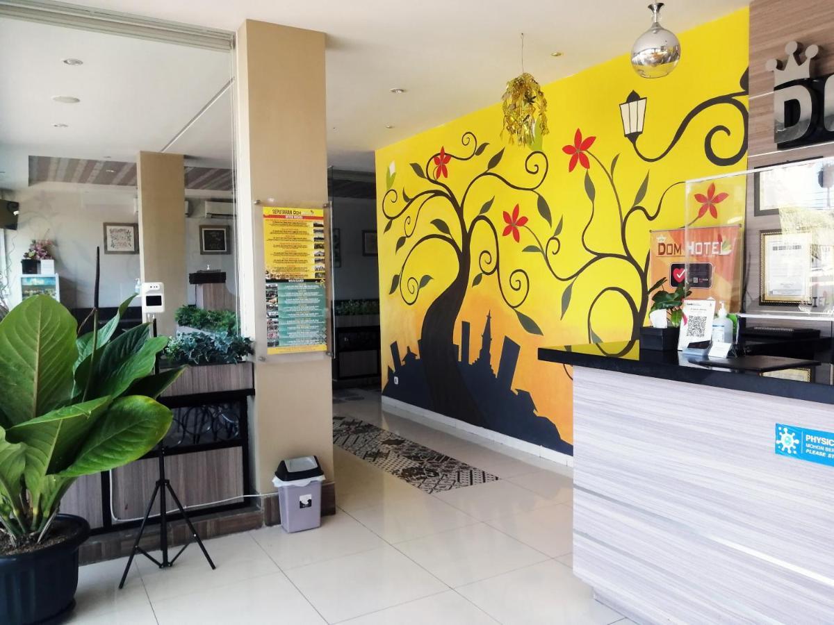Dom Hotel Jogja Ngaglik Esterno foto