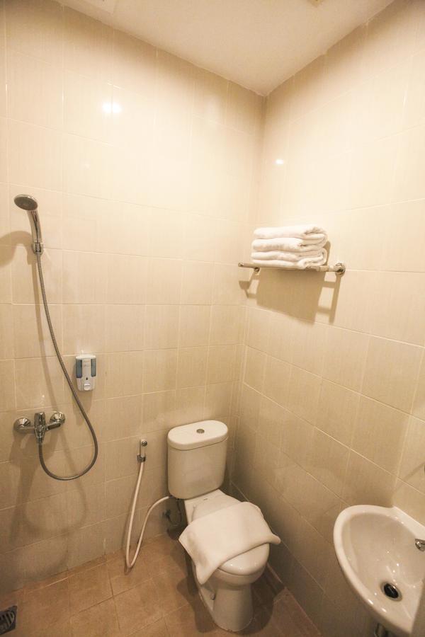Dom Hotel Jogja Ngaglik Esterno foto
