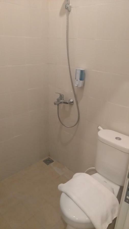 Dom Hotel Jogja Ngaglik Esterno foto